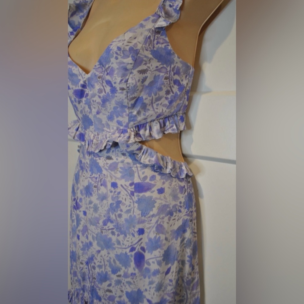 ASTR THE LABEL Anthropologie Cassis Floral Ruffle Cut Out Maxi Dress XS NWOT - Picture 7 of 10